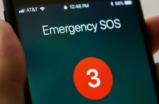 feature iphone stuck on emergency mode
